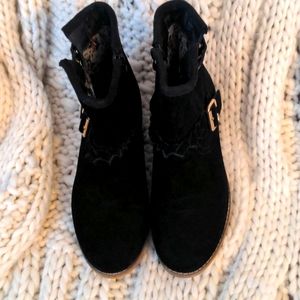 Black suede leather boots